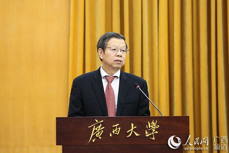 刘正东在国际投资贸易与广西自贸区法制建设国际研讨会上的致辞来自世界各地的国际投资贸易法研究专家们汇聚广西大学，围绕中国（广西）自由贸易试验区建设需要，共同探讨国际经贸投资合作中的法律风险及解决之道，我表示诚挚的欢迎和衷心的感谢【详细】 